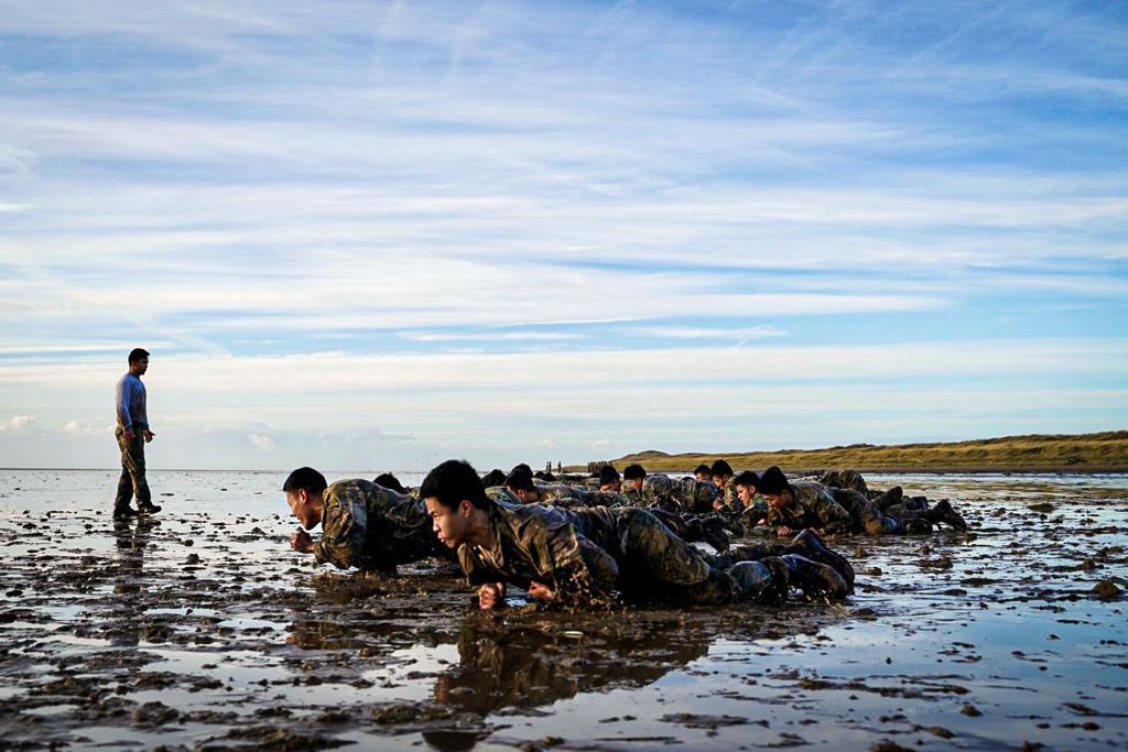 selection and training process for a Queen's Gurkha Signaller